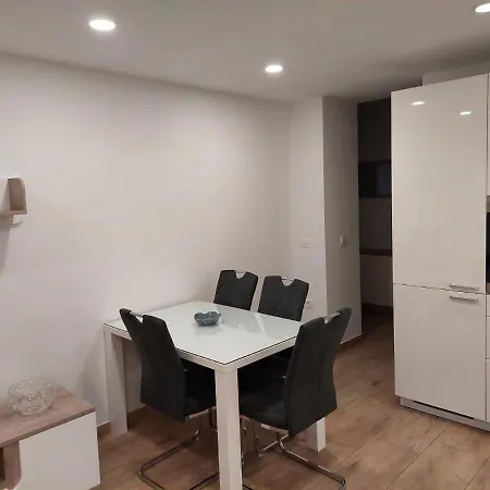 Apartamento Lutikano