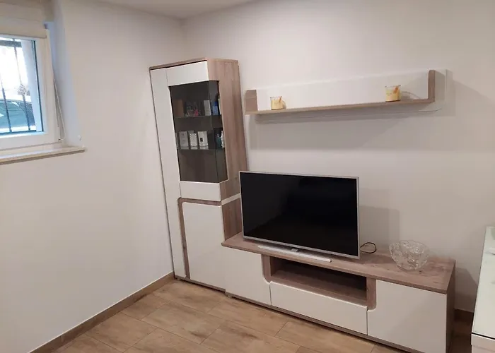 Apartman Lutikano *
